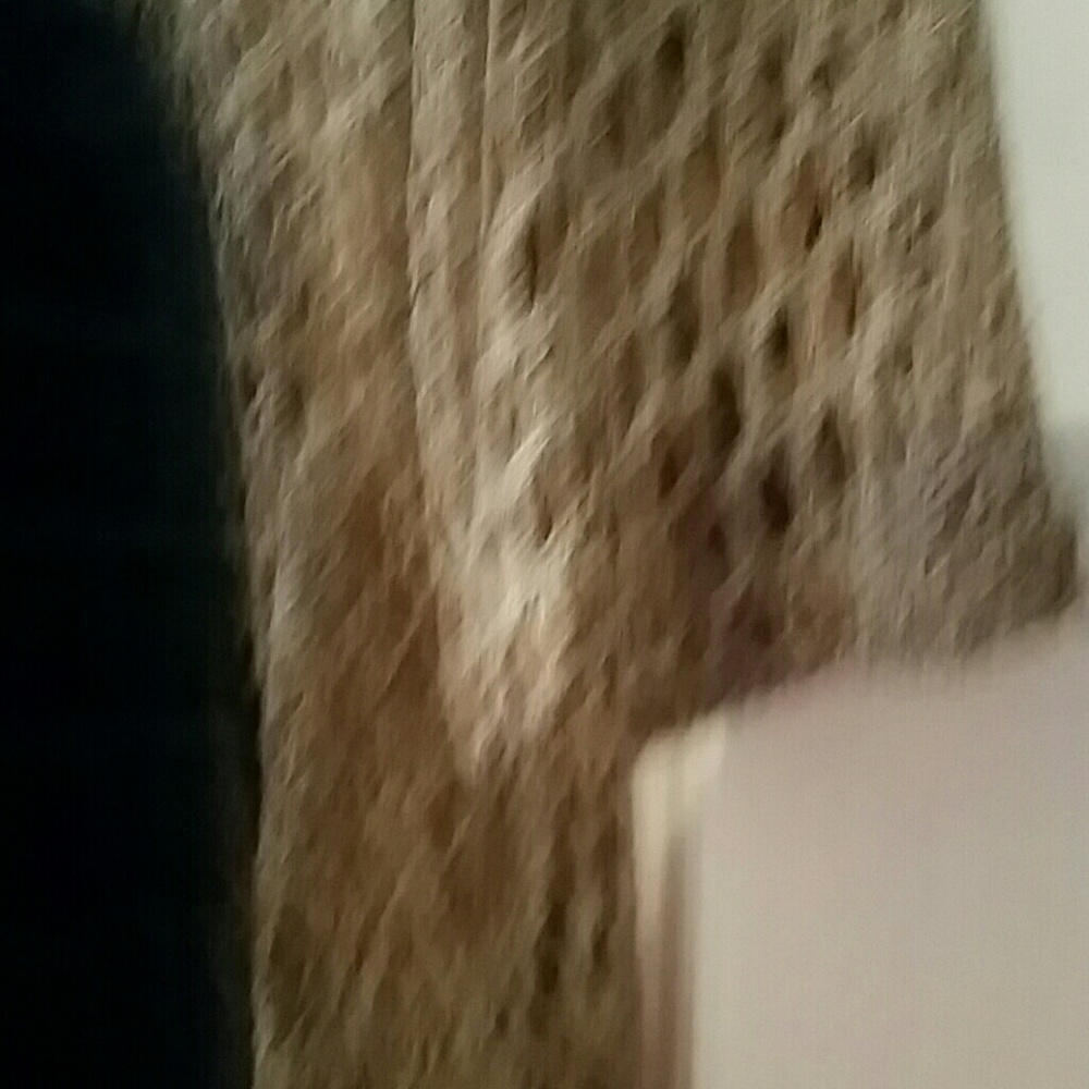 Sweater - Picture 4 of 6